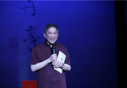 王小波与白先勇的剧本和小说：东宫西宫与孽子的对比