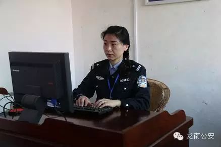 女狱警_女狱警工资多少_邹显卫女狱警