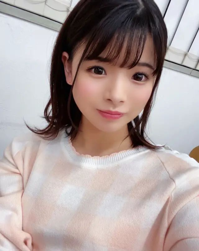 根尾朱里_根尾朱里_根尾朱里