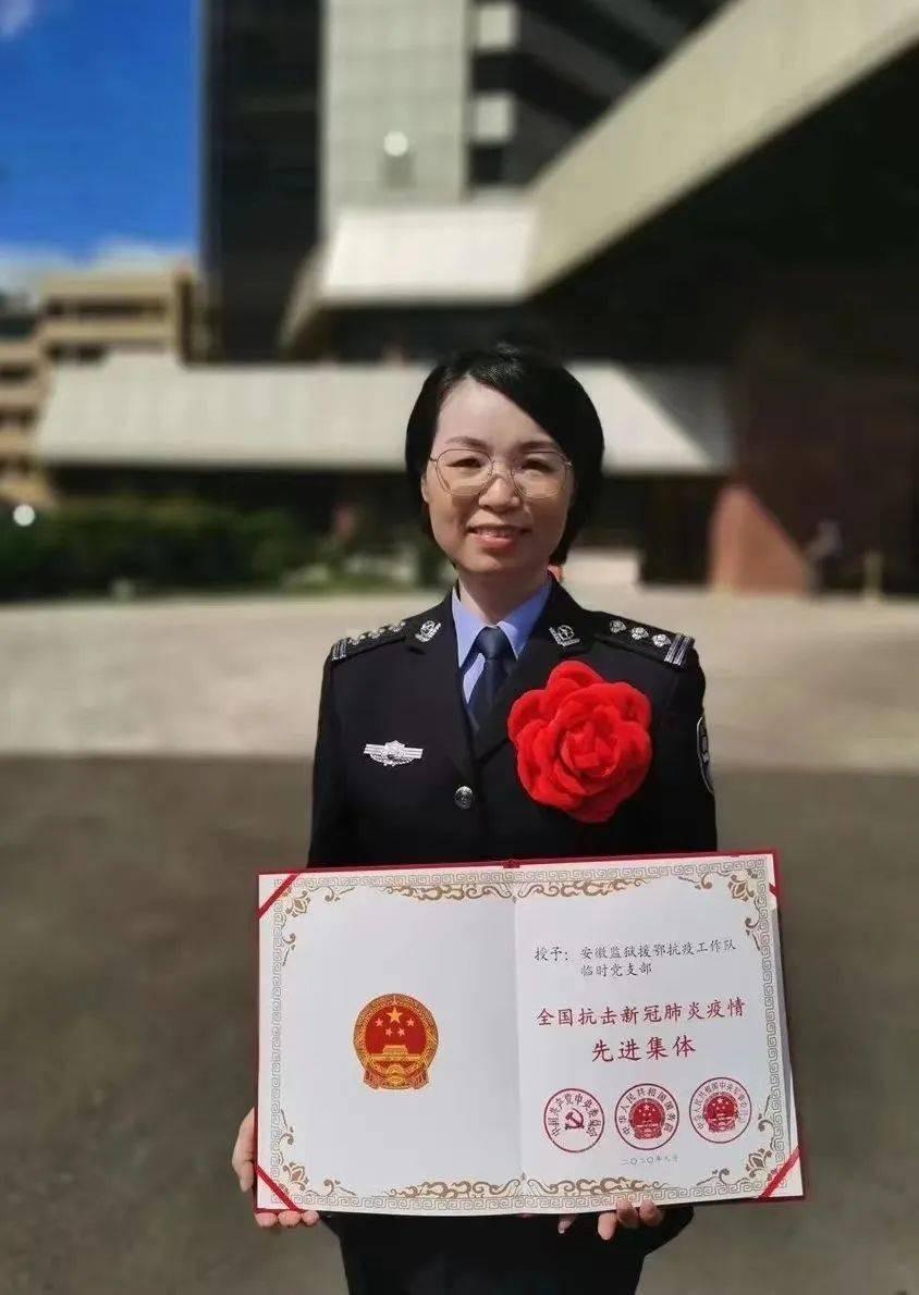 女狱警虐囚_岛监狱女狱警电影_女狱警