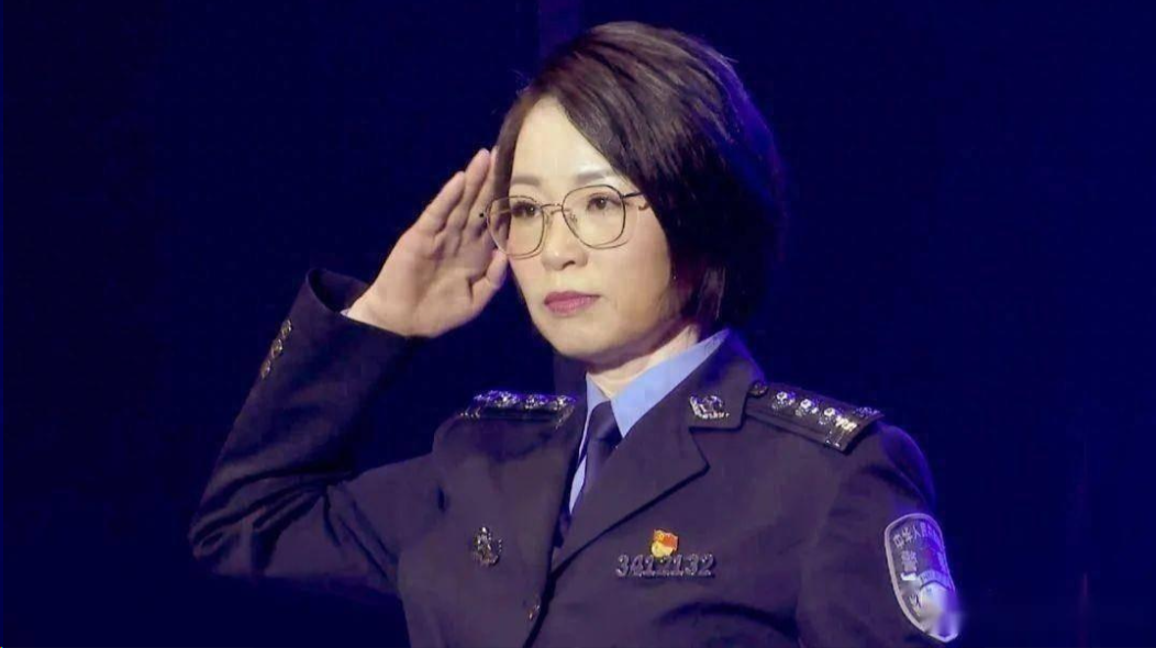 岛监狱女狱警电影_女狱警_女狱警虐囚