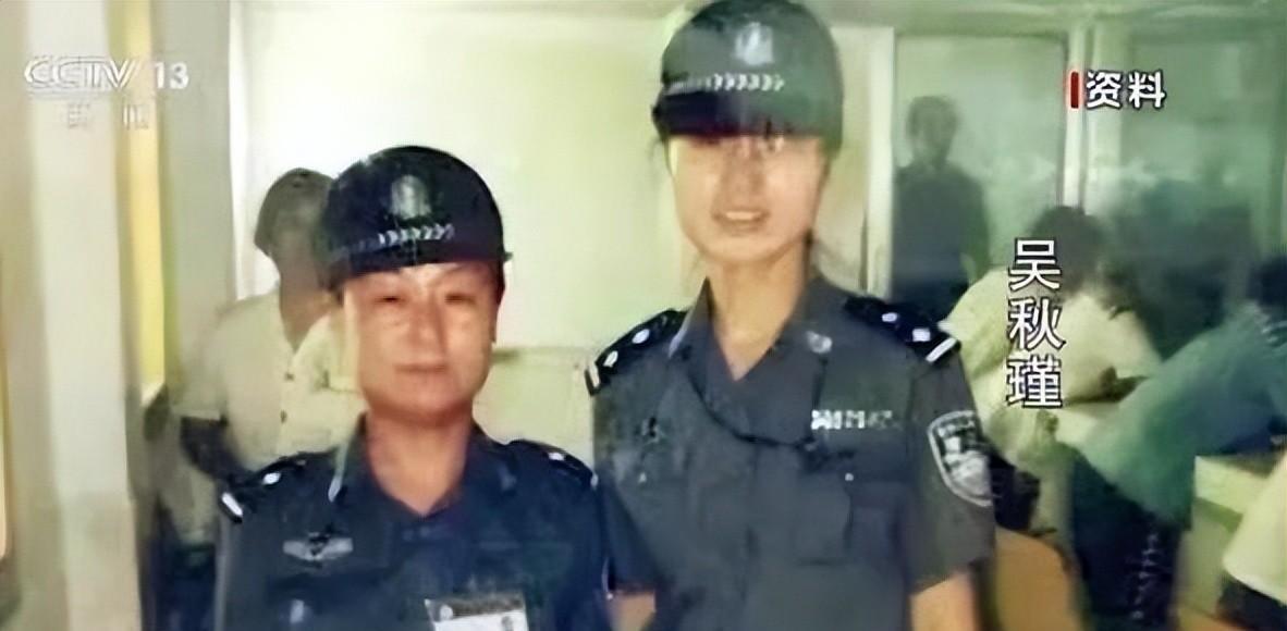 女狱警成为黑老大情妇_女狱警_女狱警折磨囚犯视频